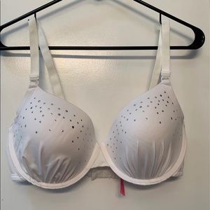Fruit of the Loom bra size 38D